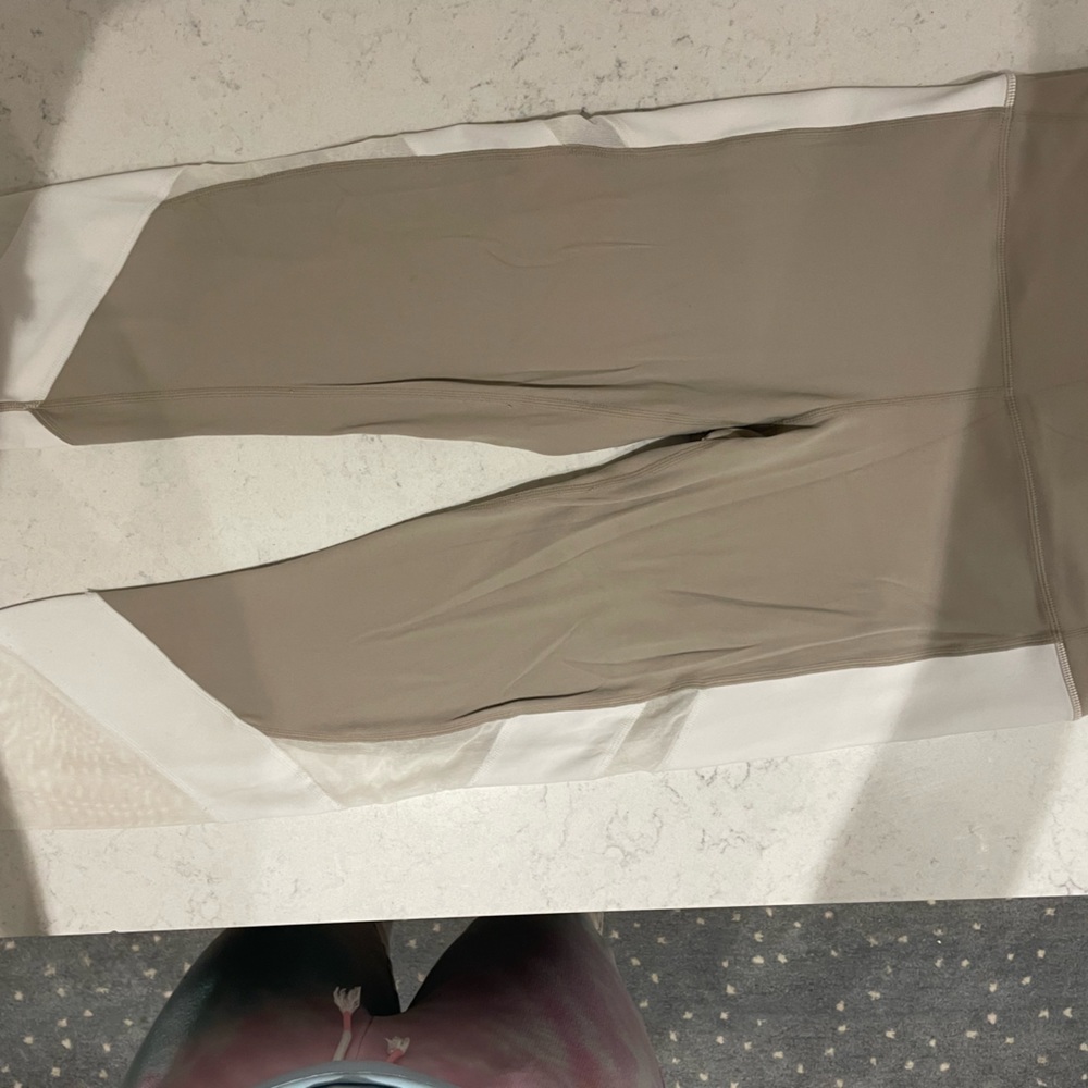 Athlete leggings size medium